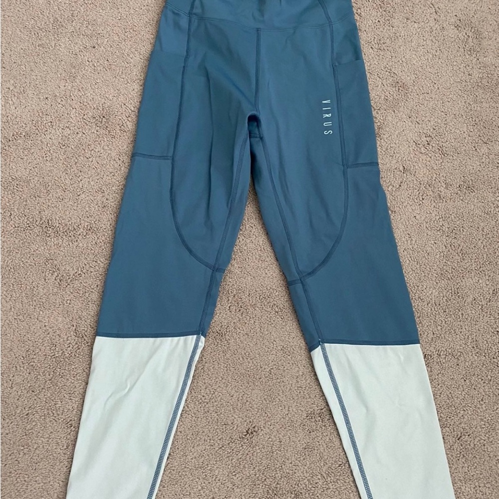 Virus Compression Leggings